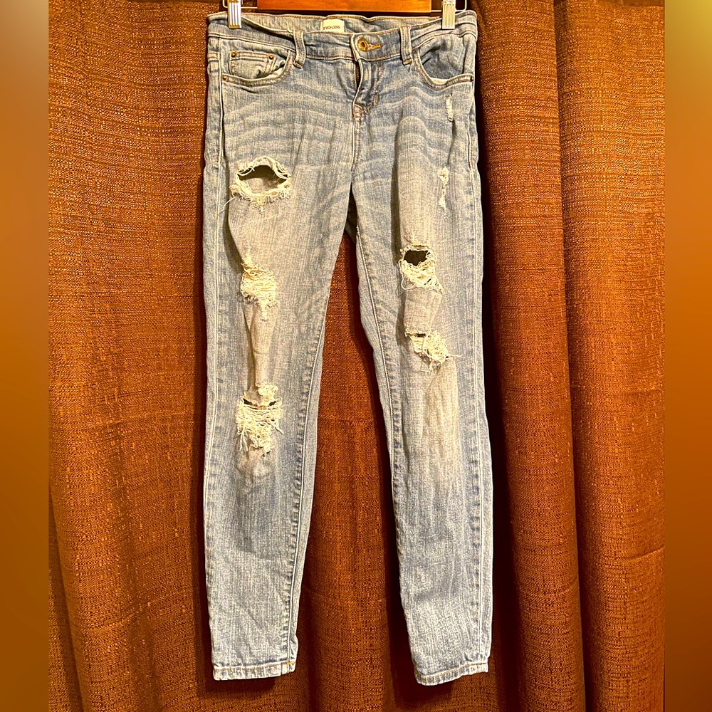 Distressed, boyfriend jeans